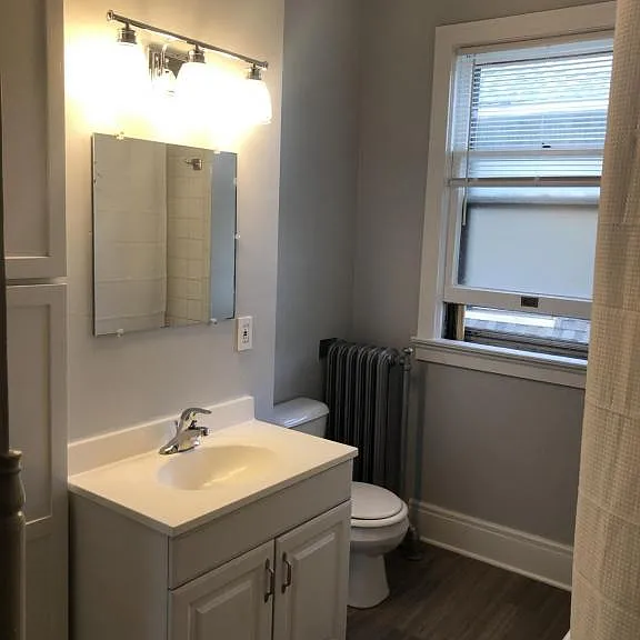 2704 N Hackett Ave #10 — Photo 7