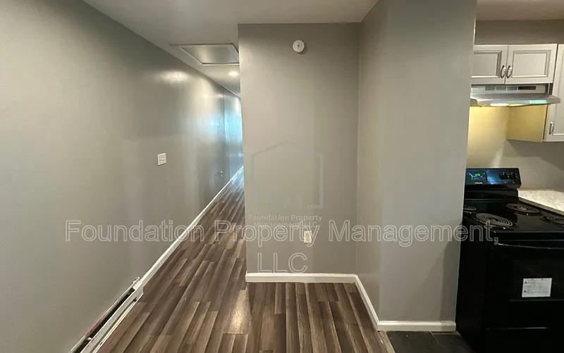 1 bed, 1.0 bath, 660 sqft, $915 — Photo 4
