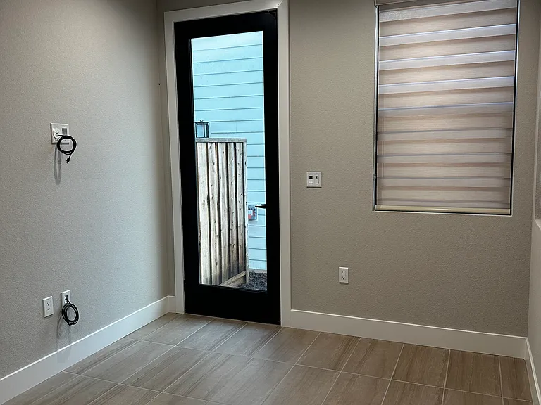 2411 Schooner Ave #A — Photo 2