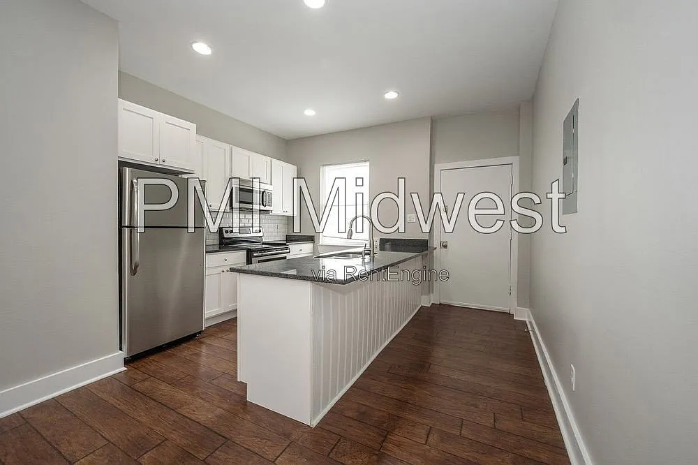 1 bed, 1.0 bath, 750 sqft, $949 — Photo 3