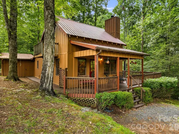 180 Grace Way, Green Mountain, NC 28740