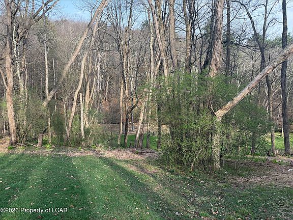 5th image of 139 Harris Hill Rd
