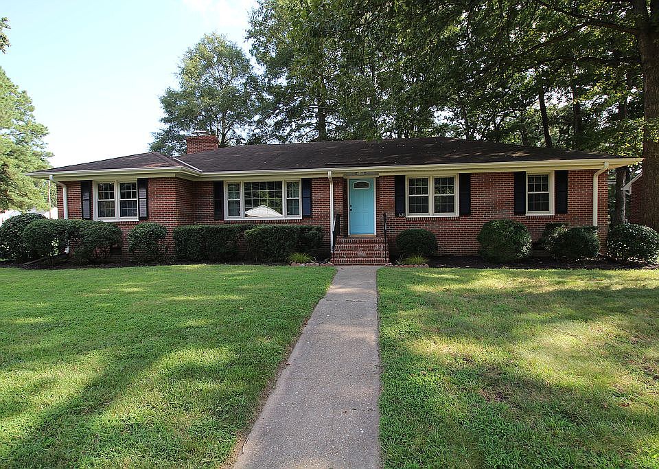 1st image of 625 Dogwood Ln