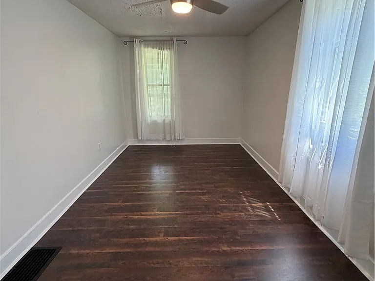 1140 Chapel Rd — Photo 8