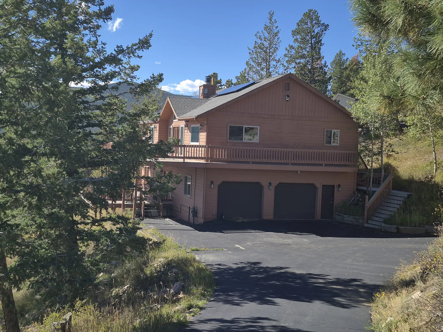 1096 Aspen Drive — Photo 3