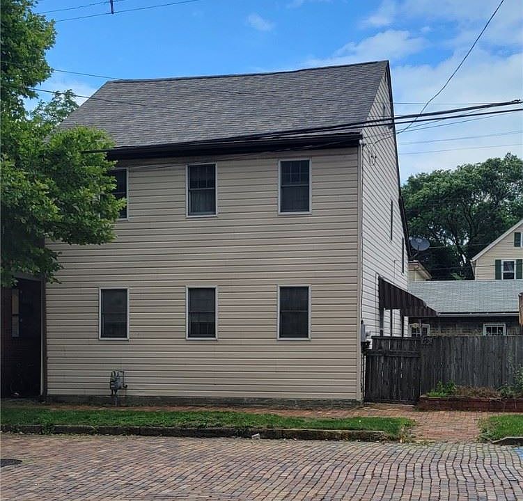 1st image of 199 12th St