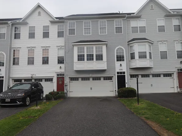 10347 Lantern Ln, Hagerstown, MD 21740