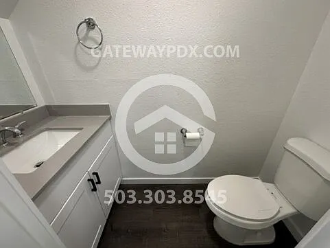 2322 SE 7th St — Photo 13