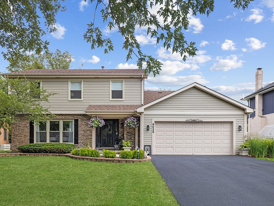 1st image of 8425 Creekside Ln