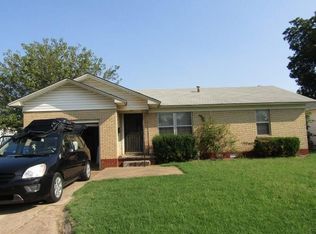 910 Cherokee Pl, Lindsay, OK 73052