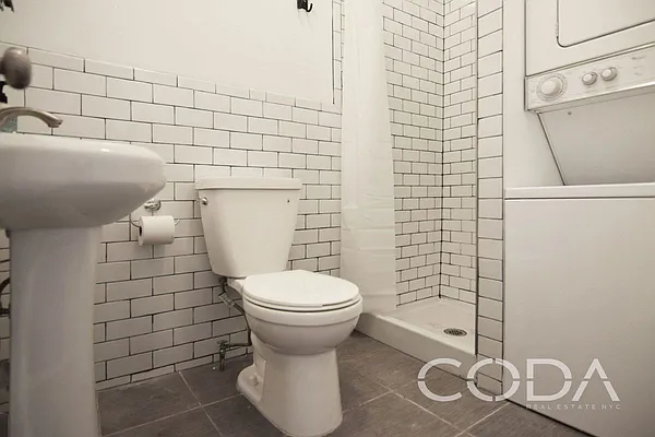 Rented by Coda Real Estate NYC | media 22