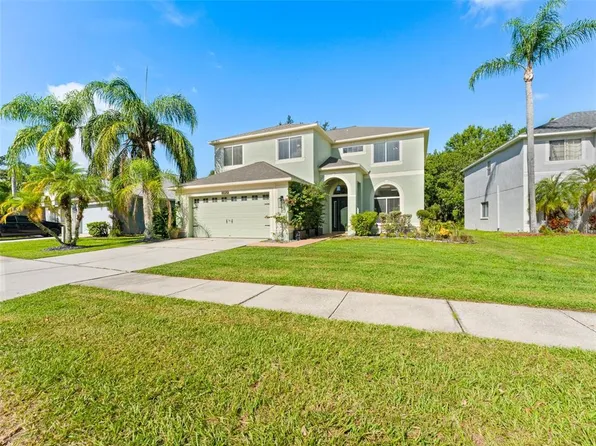 18120 Sandy Pointe Dr, Tampa, FL 33647