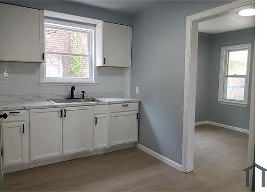 2nd image of 10058 Greensboro St