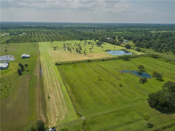 6825 84th Ave, Vero Beach, FL 32967