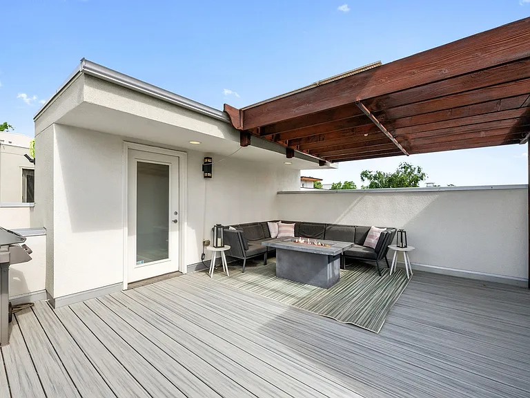 3139 Vallejo St — Photo 35