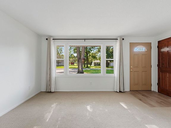 3rd image of 9819 Cinderella Ln