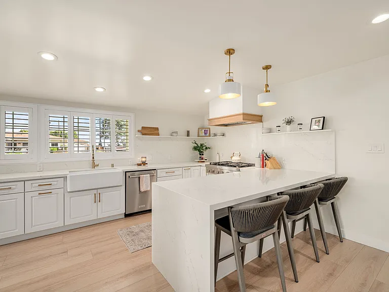 16229 Janine Dr — Photo 15