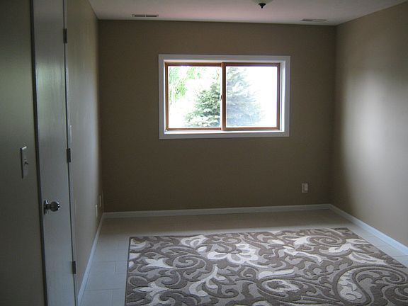 3rd image of 5442 W Butler Ave