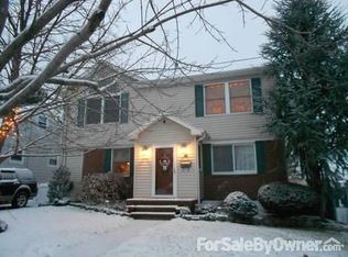 38 Blue Hill Rd, Clifton, NJ 07013