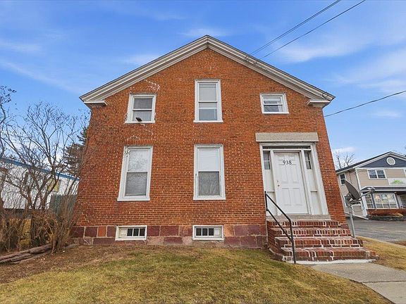 2nd image of 938-950 Shelburne Road