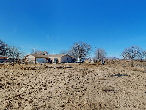 3rd image of 33 Pauls Pl