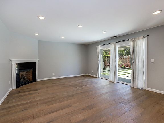 5th image of 2746 Massachusetts Ave
