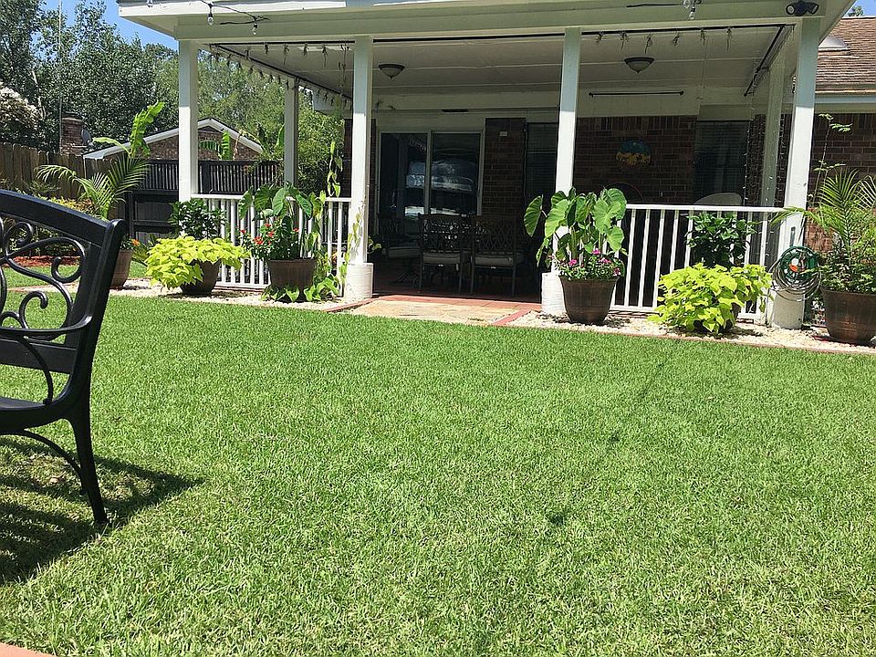 1st image of 105 John Ct