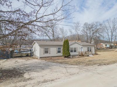 585 El Lago Cir, Climax Springs, MO, 65324
