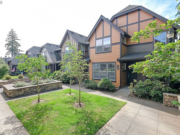 2nd image of 718 NE 70th Ave