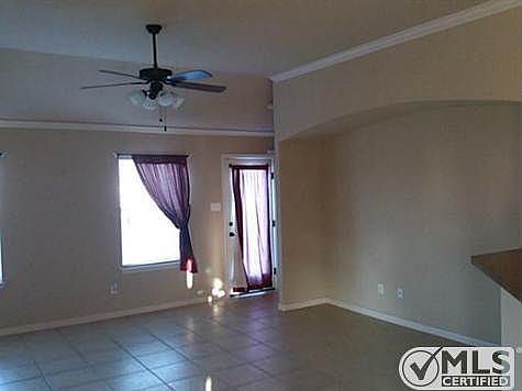2nd image of 204 Glenview Dr