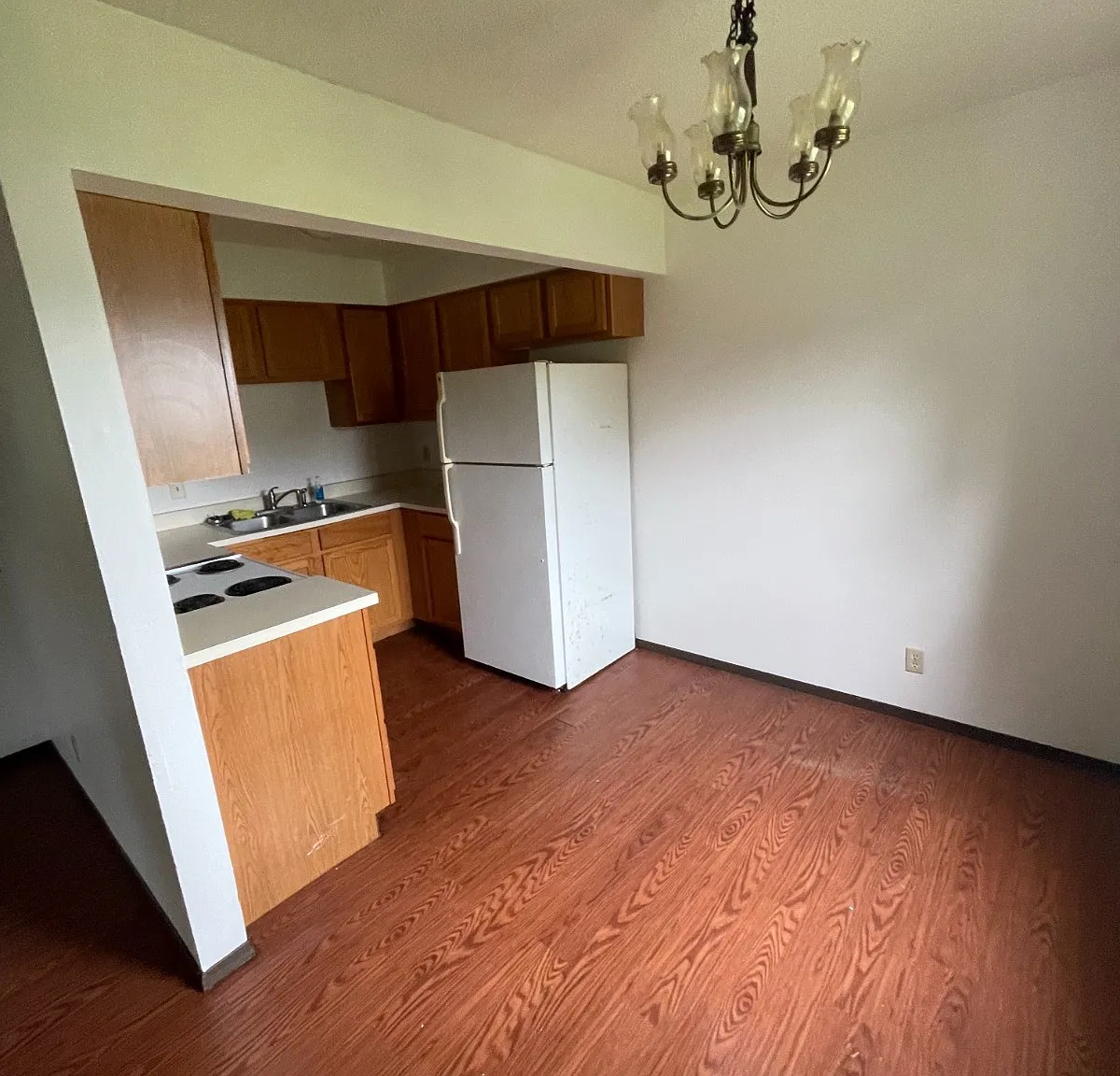 2 bed, 1.0 bath, $625 — Photo 1