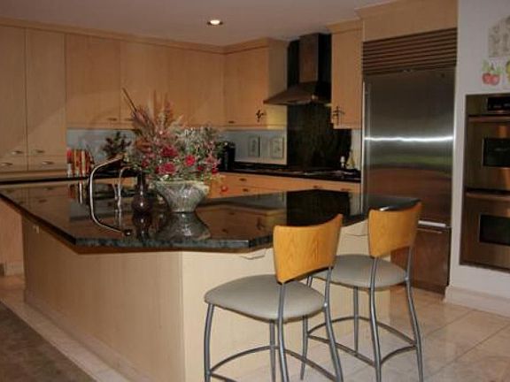 4th image of 16574 W Cherrywood Ln