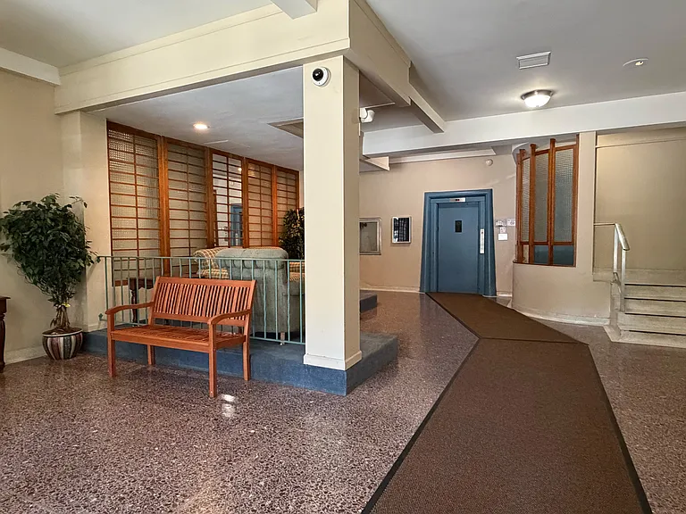 10 Lake St — Photo 16