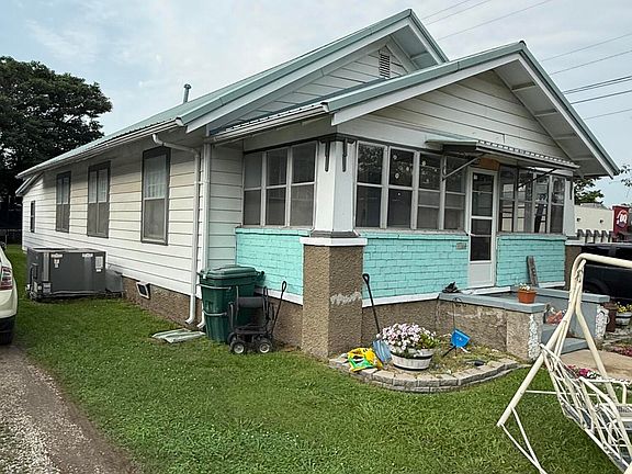 2nd image of 108 W Cleveland Avenue