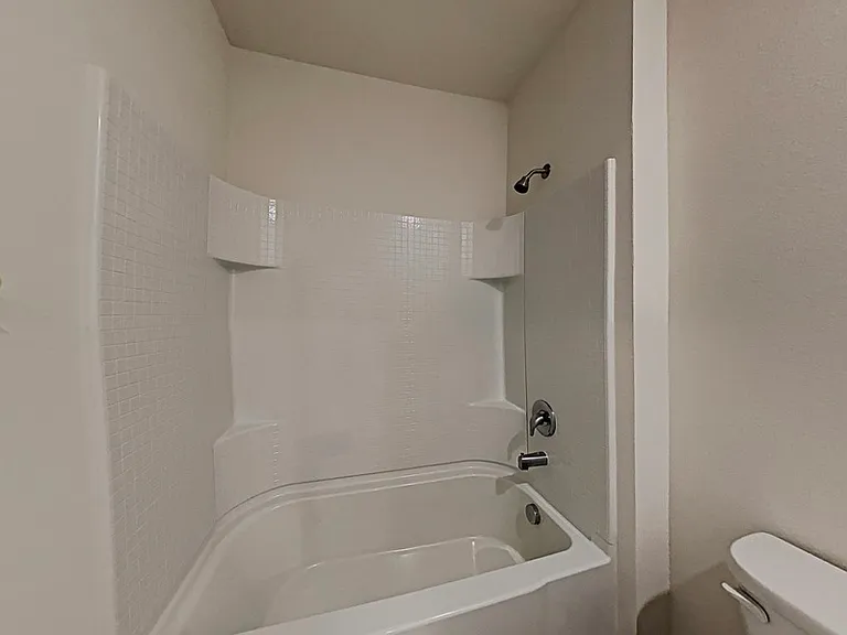 9678 Black Walnut Dr — Photo 16