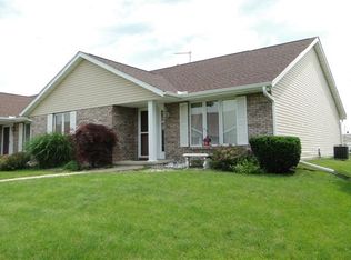 227 Scotch Pine Dr, Macomb, IL 61455