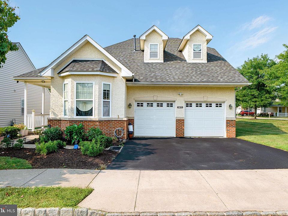 1st image of 2672 Honeysuckle Ln