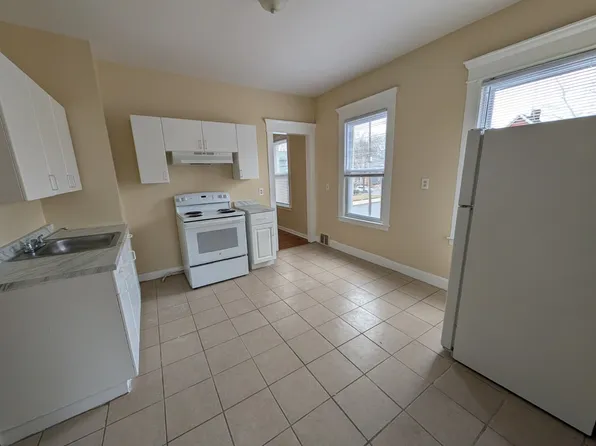 469 Huntington St #2A, New Haven, CT 06511