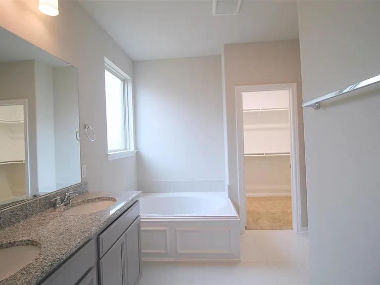 26018 Windy Pr — Photo 15
