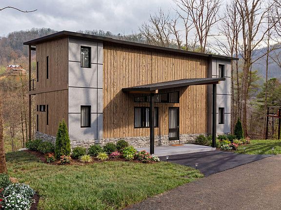 3rd image of 3129 Hatcher Top Rd