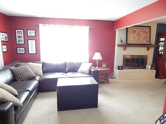 3rd image of 3001 SW Atwood Ave