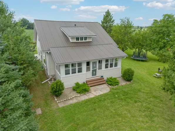 516 W Breed St, Chilton, WI 53014