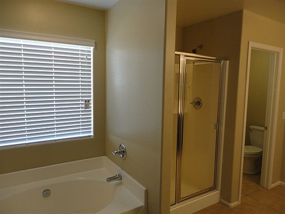 5th image of 15644 N 165th Dr #0
