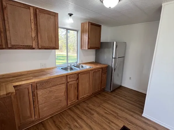 156P Booker Rd, Huntsville, TX 77320