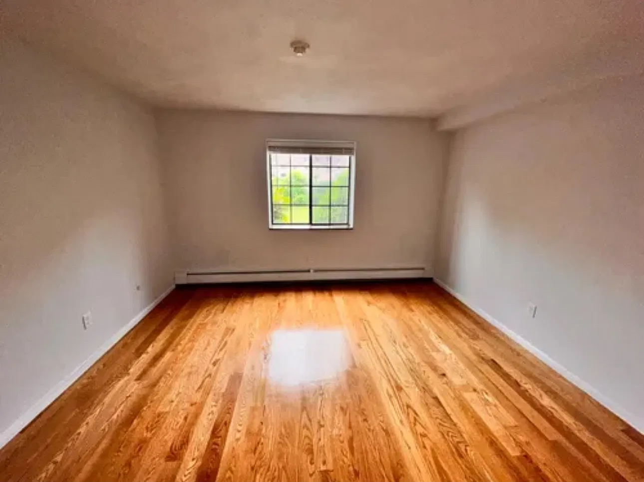 119 Grove St — Photo 3