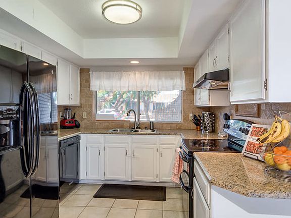2nd image of 2549 W Osage Cir