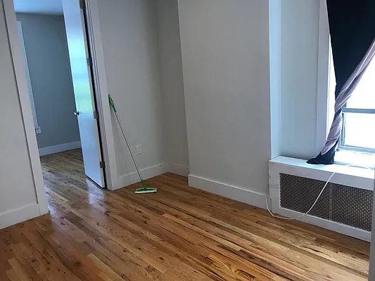 Rented by Lodger Corp | media 14