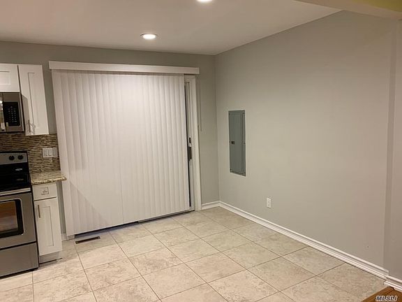 4th image of 2809 Eagle Ave