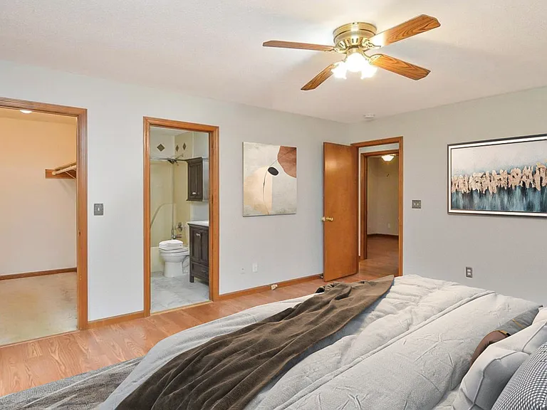 242 Weber Rd — Photo 15