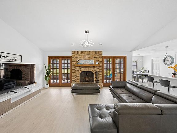 5th image of 733 SAXBY AVENUE